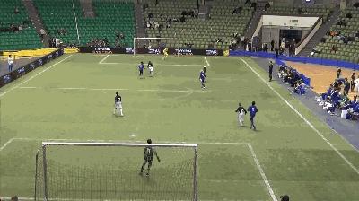 青少年儿童足球守门员全场解说,儿童足球守门员怎么守球