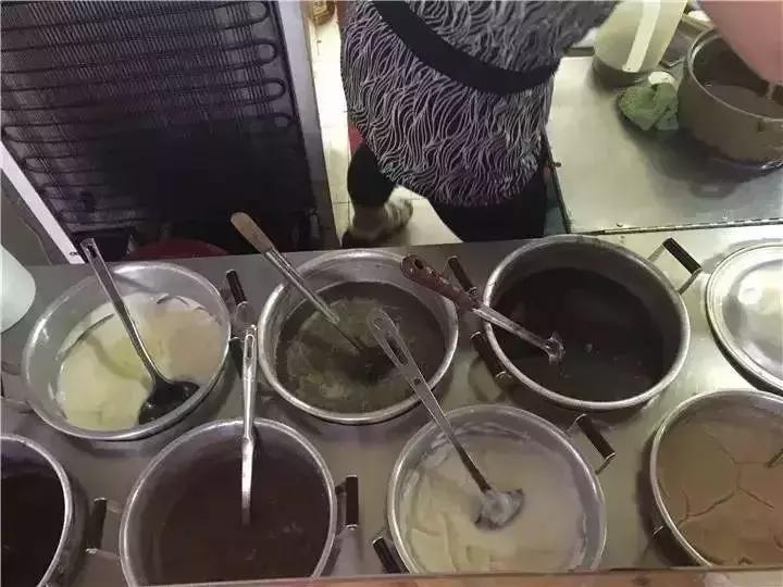 广州地铁8号线哪个站内有吃的,广州地铁8号线北延广州北站