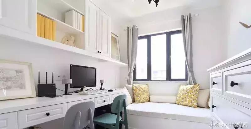 家装用石膏线装饰客厅墙壁造型图,石膏线装饰画