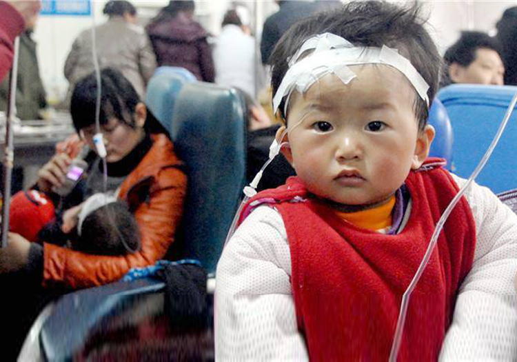 婴儿输液扎头会不会伤到神经,小孩输液可以扎脑袋吗