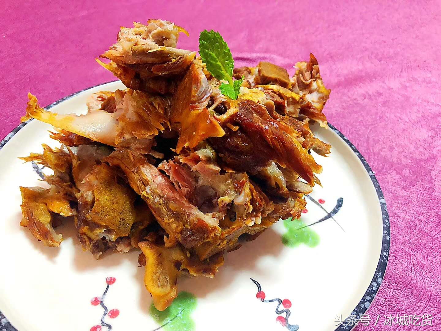 哈尔滨青年厨师刘丽丽:315倡导裸烹用匠心做好菜!