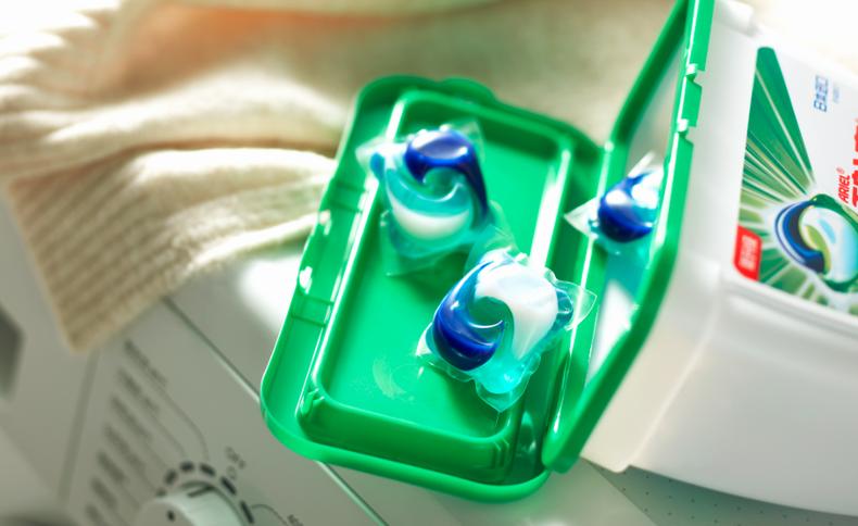 南风天衣服有霉点怎么处理,衣服生霉了很久了洗不掉怎么办