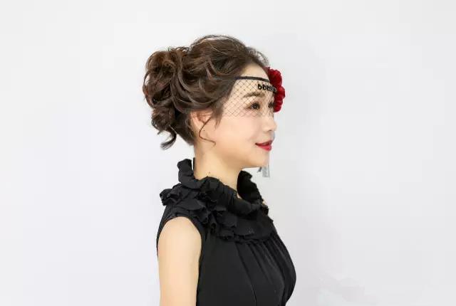 若隐若现的蕾丝面具妆︱彩妆