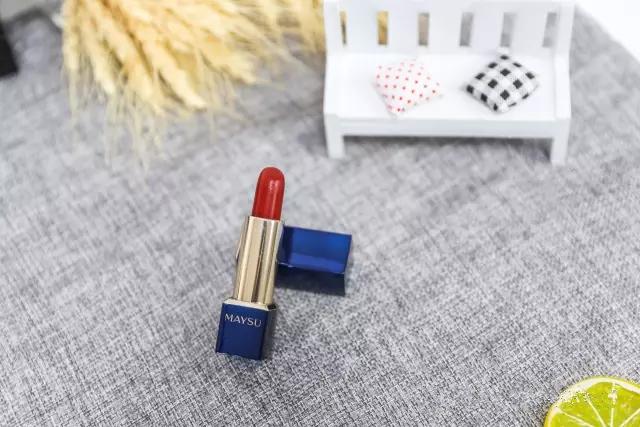 若隐若现的蕾丝面具妆︱彩妆