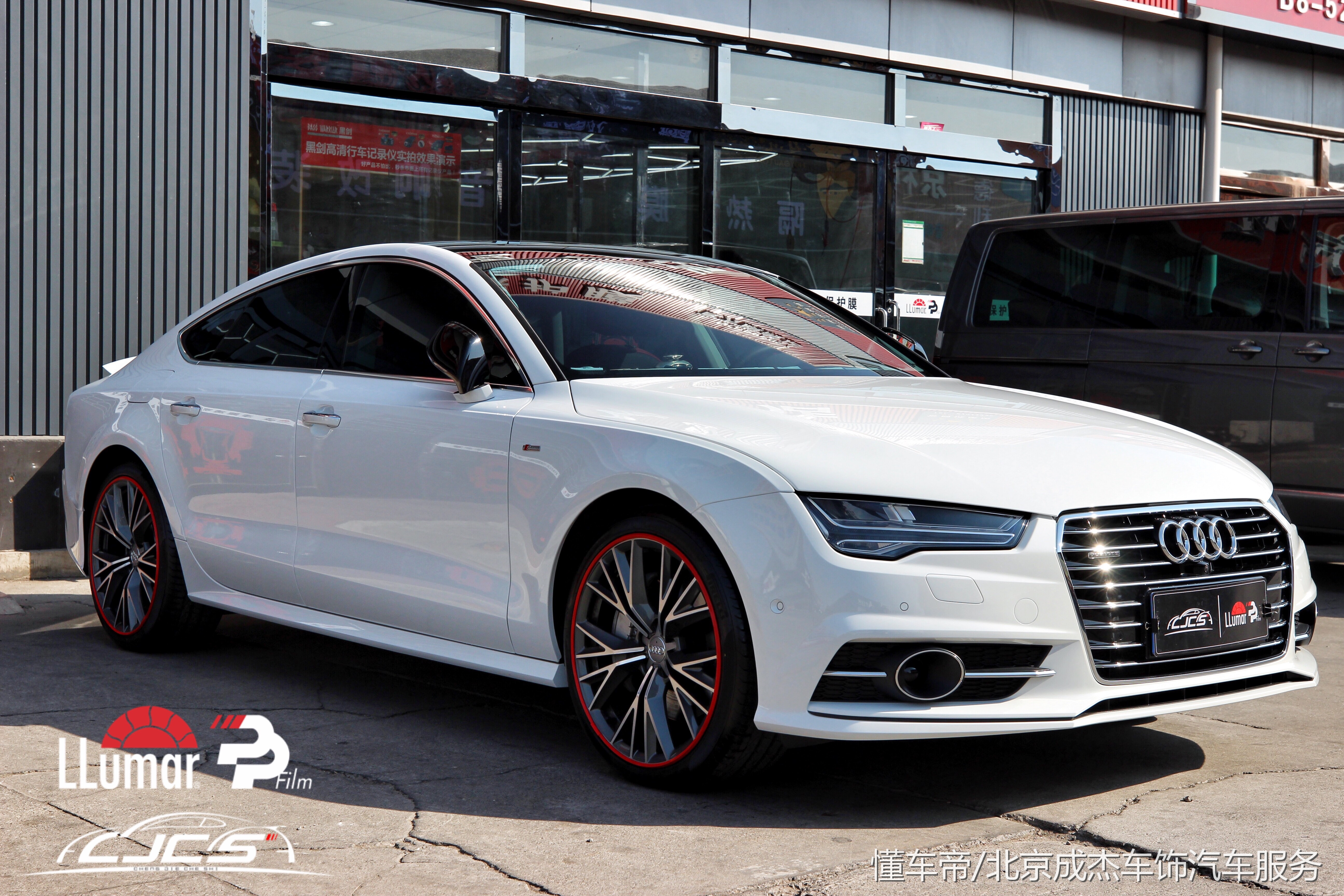 奥迪a7l黑武士贴隐形车衣,奥迪a7隐形车衣如何选择