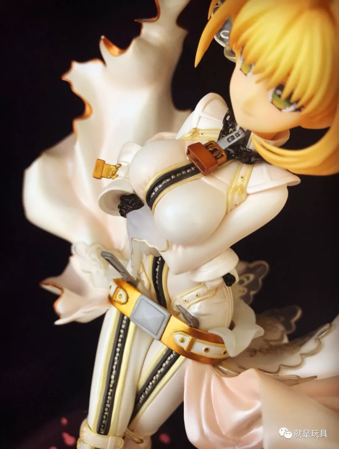 开盒｜Hobbymax纯白的蔷薇皇帝“花嫁尼禄”