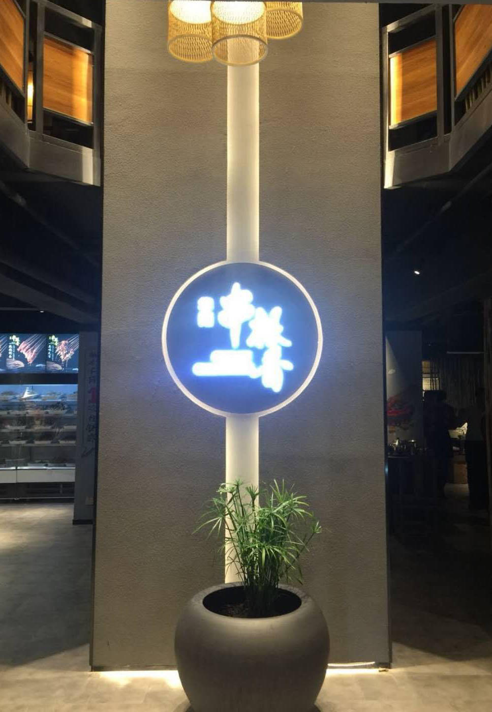 加盟串串香市场前景如何,好评多的串串香加盟如何获得市场