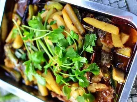 用烤箱做烤鱼五香的家常做法,用烤箱做烤鱼简单做法