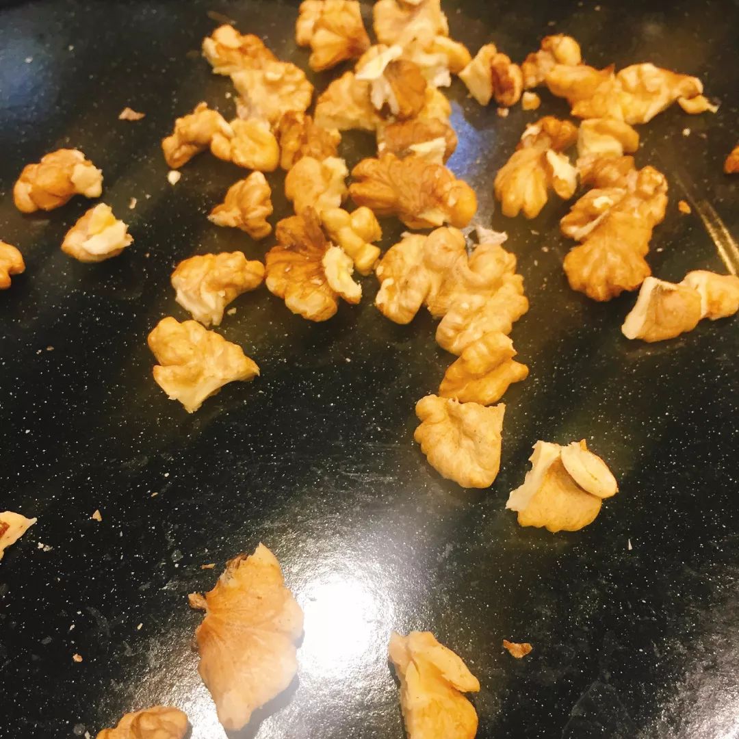 不用巧克力的布朗尼蛋糕做法,制作巧克力布朗尼蛋糕