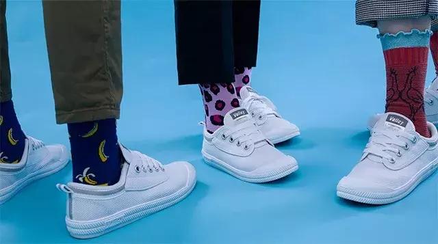 澳洲的国宝级小白鞋，明星、超模人手一双