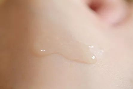 对抗皱纹神器,对抗皱纹有效的护肤品