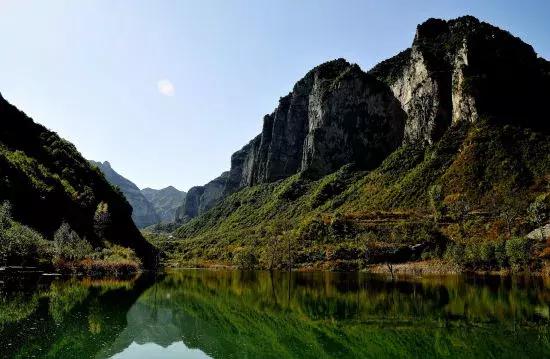 中国十大绝壁攀岩,国内悬崖攀岩景区排名榜