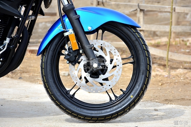 雅马哈飞致ys250中缸掉漆,雅马哈ys250摩托车