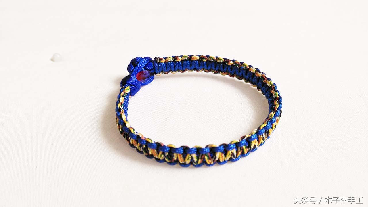 怎样用红绳编平结手链,红绳手链双向平结串珠子