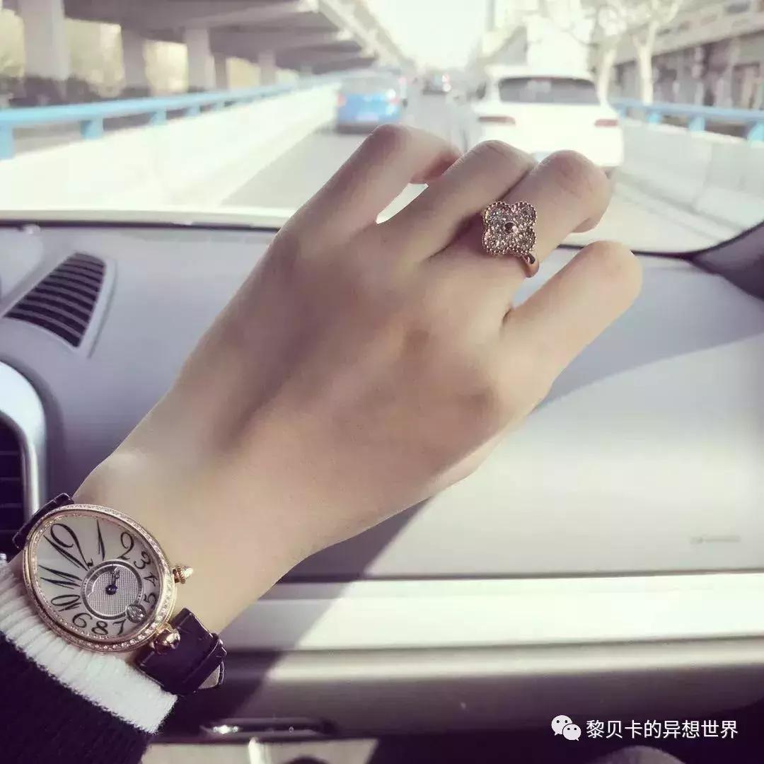 戴表和不戴表的对比照,男生戴表和不戴表有什么区别