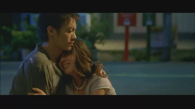 一个女孩子七岁到十七岁,一个女孩十七八岁到二十五岁