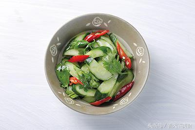 小黄瓜的100种做法大全,小黄瓜要怎么吃才好