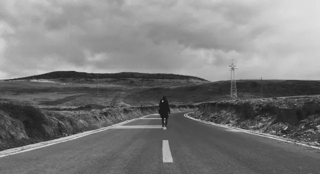 旅拍如何提升自己的质感,旅拍朋友圈怎么吸引人