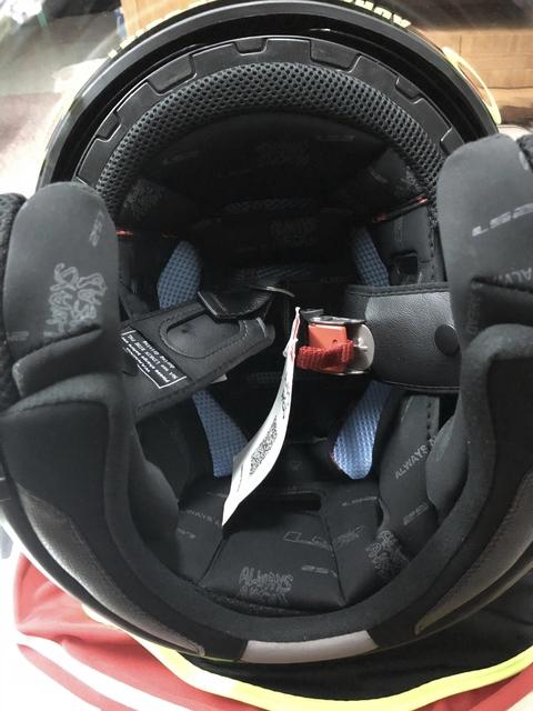 摩托车头盔开箱视频怎么拍,摩托车头盔双镜片开箱