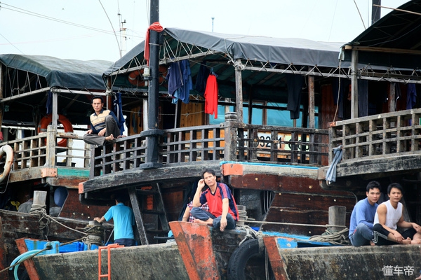 三亚东岛豪华游艇一日游,三亚东岛海鲜