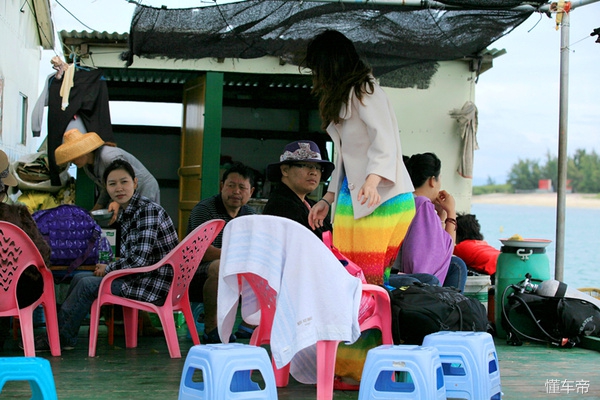 三亚东岛豪华游艇一日游,三亚东岛海鲜