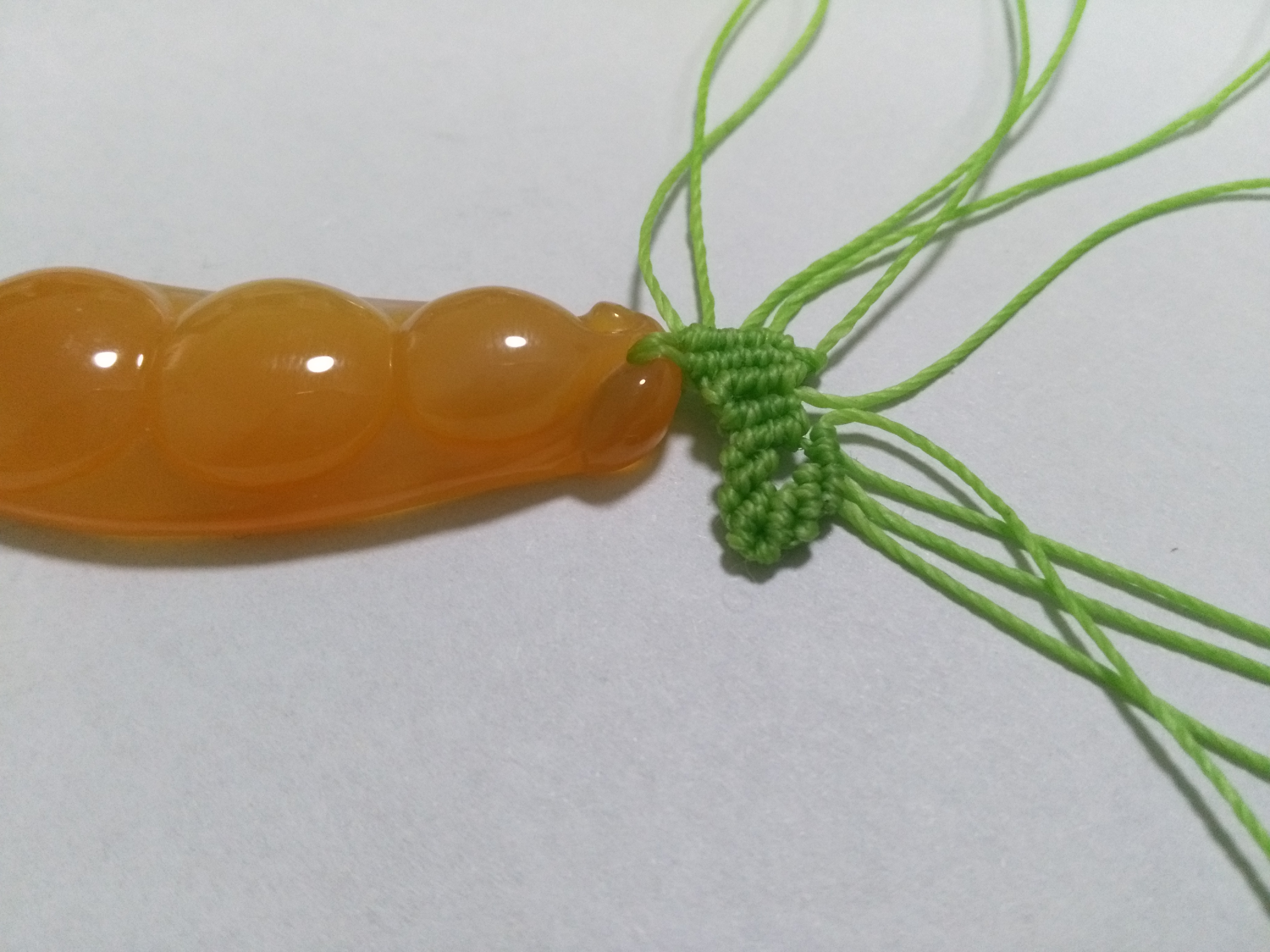 玛瑙豆子编手机吊坠法教程,玉豌豆吊坠怎么编绳