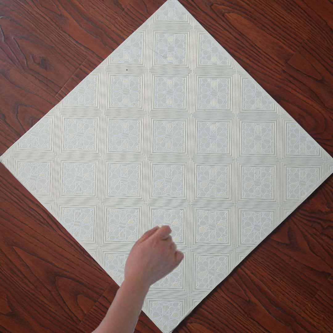 冬天吊顶石膏板开裂是怎么回事,石膏板吊顶怎样才不会开裂