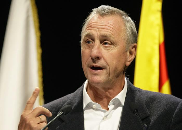 怀念荷兰飞人克鲁伊夫,克鲁伊夫改变西班牙足球