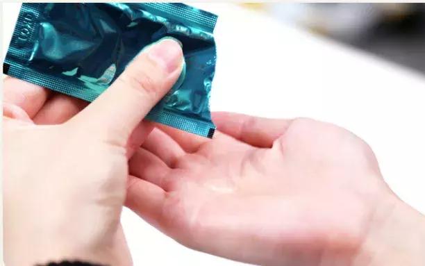 春夏赶紧备起来的美妆好物,开春帮你挑了20双好看单鞋