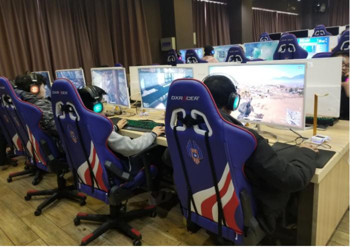 蓝翔技校学习挖掘机需要多久毕业,学挖掘机来山东蓝翔技师学院