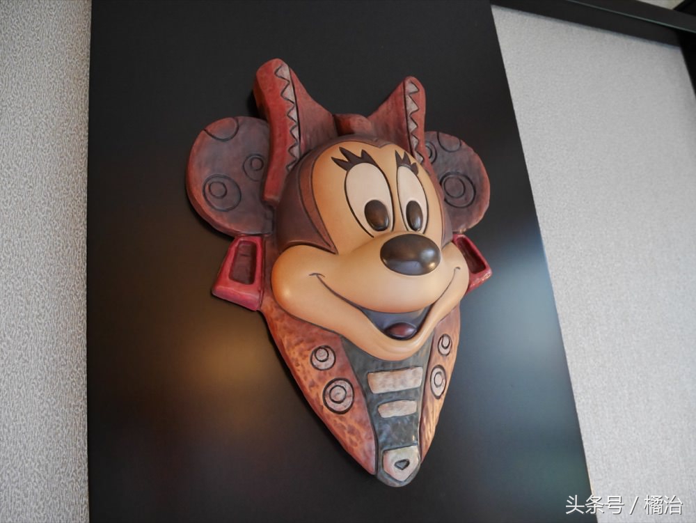 去香港迪士尼入住体验,香港迪士尼探索家酒店游泳池