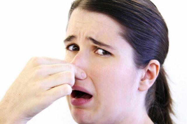 女人不小心染上性病后，第一个信号没想到是它！