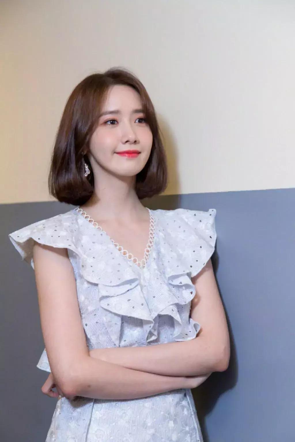 瘦脸最好看发型,40岁的瘦脸减龄发型短发