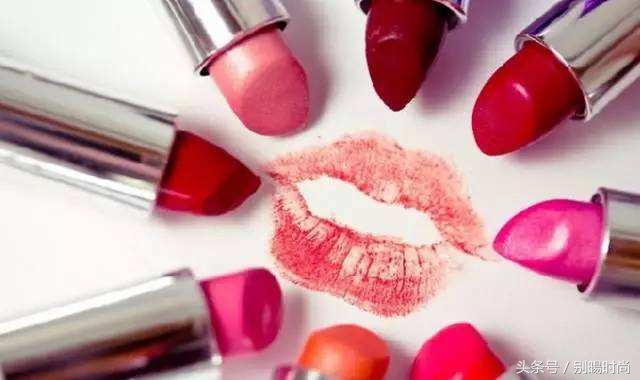 molly鎺ㄦ枃,molly缃戠孩