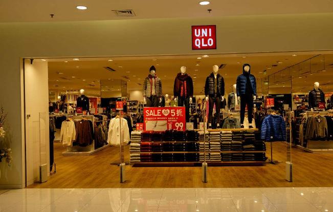 优衣库品牌的衣服是什么样的 (优衣库姐妹品牌)