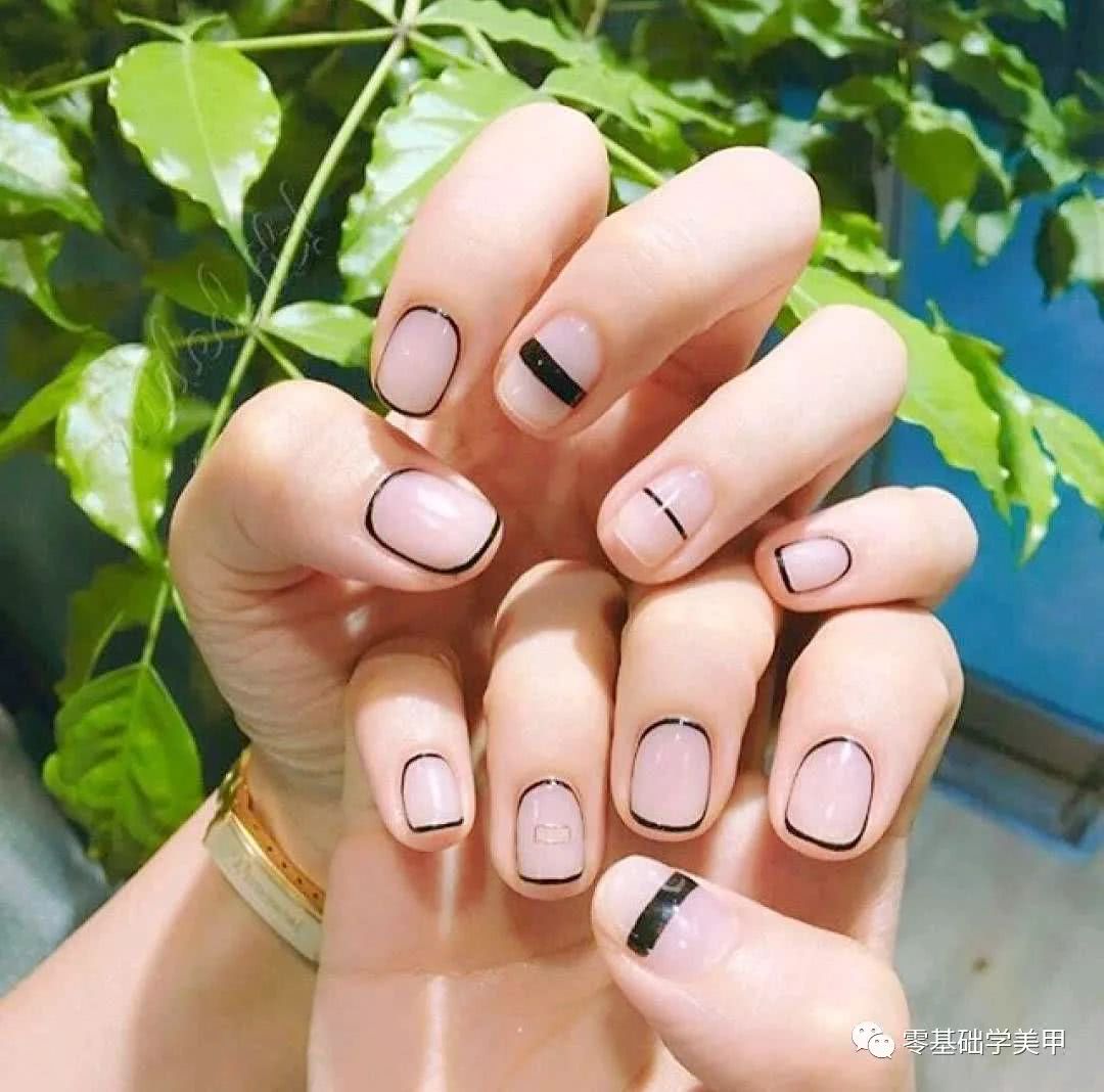 甲面过宽不贴甲片怎么美甲,甲面小的人适合什么形状的美甲