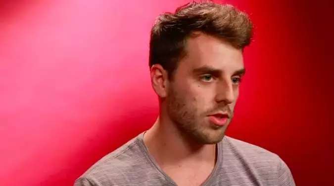 每天100个深蹲臀部变化,每天深蹲100个对臀部下垂效果