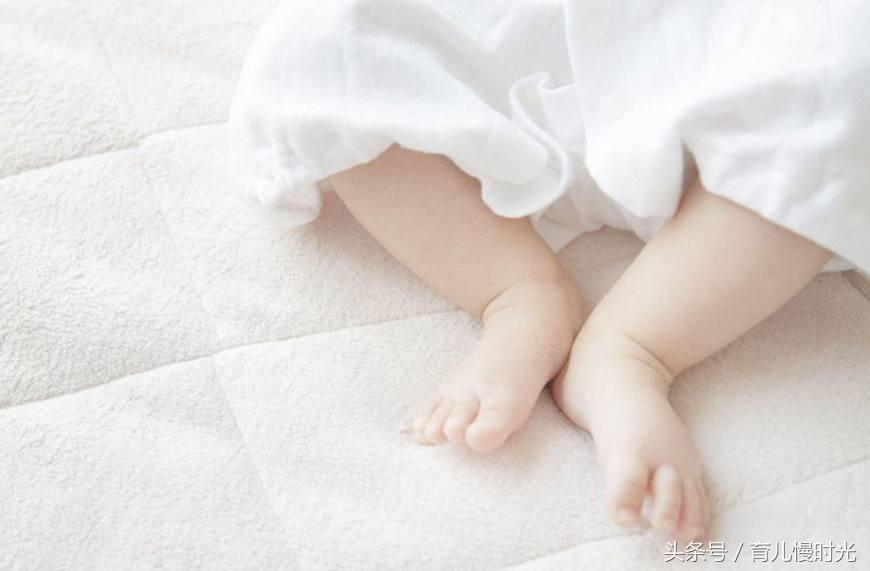 缓解婴儿肠绞痛的最好方法,婴儿肠绞痛最有效的方法