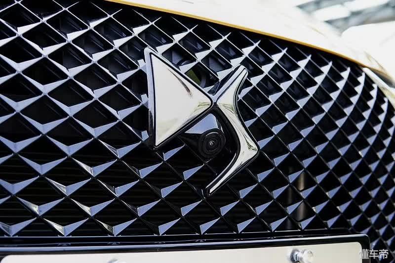 未来感十足新款ds7全球首发亮相,设计为王人性为先试驾国产ds7