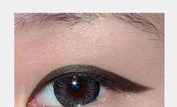 单眼皮怎么画眼线伪素颜,单眼皮怎么画眼线呢素颜