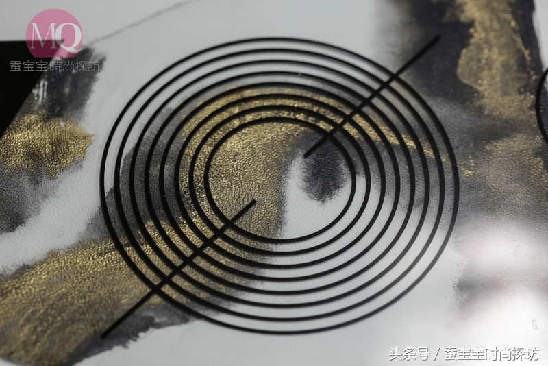 迷彩丝影-专访法国丝印大师VeroniqueFremy盛放法国的东土之花