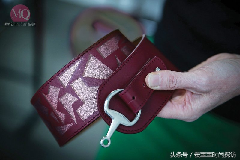 迷彩丝影-专访法国丝印大师VeroniqueFremy盛放法国的东土之花