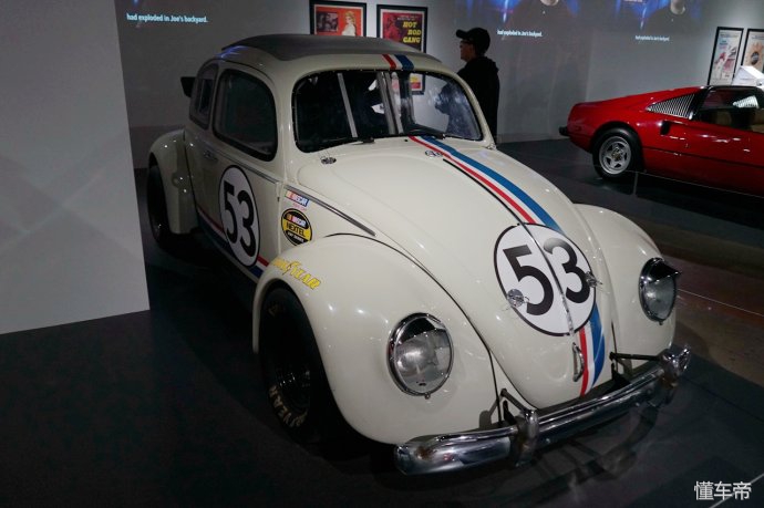 汽车博物馆带你了解蝙蝠侠战车,汽车博物馆蝙蝠侠战车