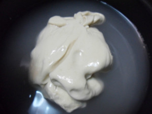 好吃的凉皮在家就可以做简单易懂,手工凉皮无添加劲道爽口好吃