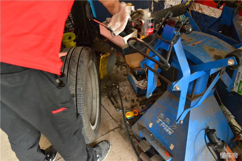 不同品牌轮胎高速胎噪对比,胎噪大的车用什么轮胎好