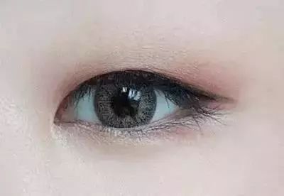 初学者眼妆化妆技巧单眼皮,holdlive703单眼皮肿眼泡眼妆教程