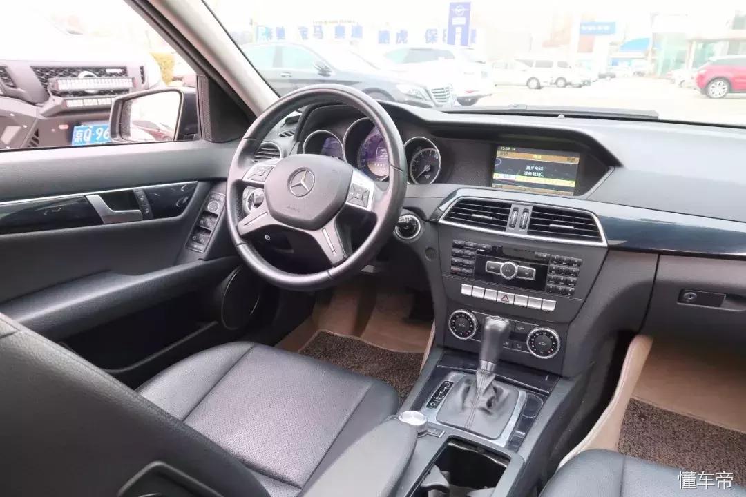 奔驰c级260l2022款,最强奔驰大型suv