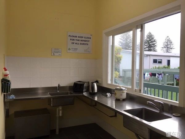 房车自驾游各国的真实生活,自驾环游世界的房车有多漂亮