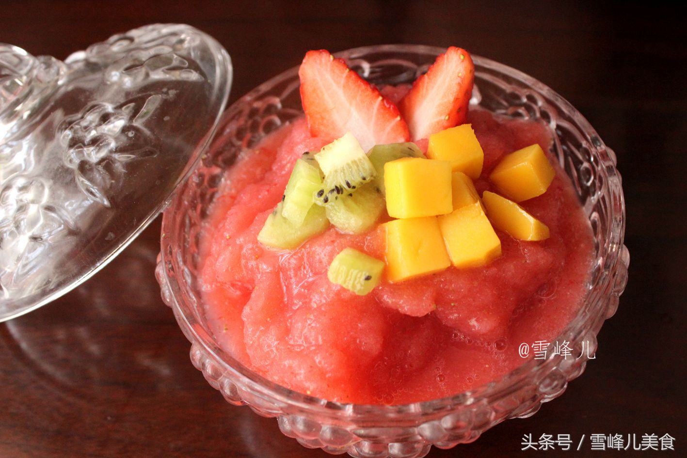 夏日自制冷饮沙冰,如何自制真正的水果冰沙