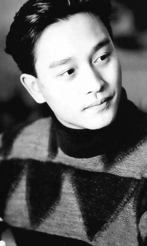 张国荣哥哥经典歌曲完整版,怀念哥哥张国荣四首经典歌曲